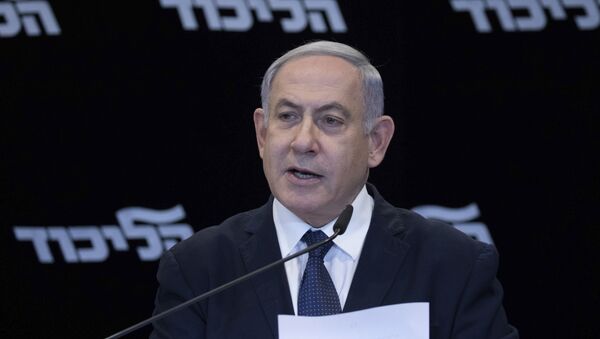 Primeiro ministro de Israel, Benjamin Netanyahu, anuncia que procurará obter imunidade de acusações de corrupção, em Jerusalém, no dia 1 de janeiro de 2020 - Sputnik Brasil
