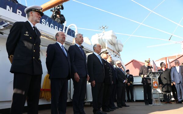 Navio da Marinha portuguesa refaz volta ao mundo de Fernão de Magalhães - Sputnik Brasil