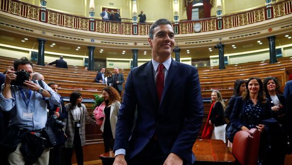 Socialista Pedro Sánchez recebe voto de confiança do Parlamento da Espanha para governar - Sputnik Brasil