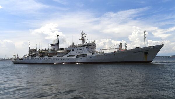 Navio de pesquisa russo Admiral Vladimirsky no porto do Rio de Janeiro, em 10 de janeiro de 2020 - Sputnik Brasil