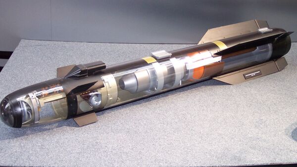 Modelo de míssil ar-terra AGM-114 Hellfire (chamas de inferno) - Sputnik Brasil