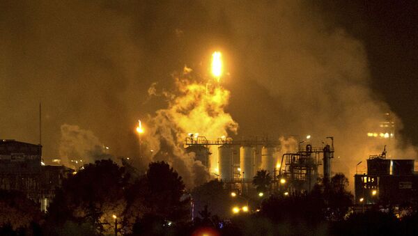 Explosão em uma fábrica na cidade de Tarragona, na Espanha (imagem referencial) - Sputnik Brasil