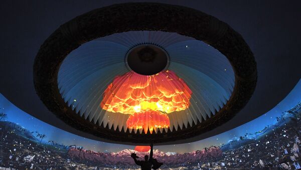 Nuvem de cogumelo em uma instalação no Museu da Vitória em Moscou, Rússia - Sputnik Brasil