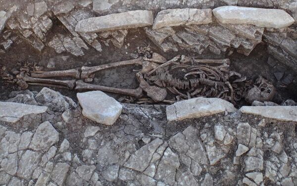 Túmulos de escravos do domínio romano são encontrados no Rino Unido - Sputnik Brasil