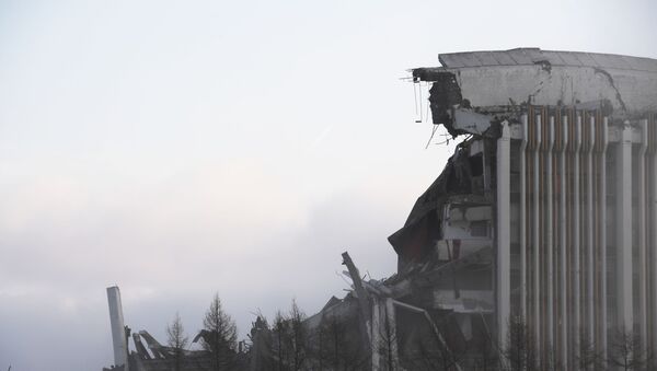Telhado destruído do complexo esportivo Peterbursky, em 31 de janeiro de 2020 - Sputnik Brasil