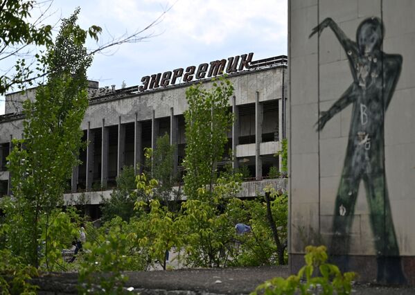 Grafite na parede de um edifício na cidade de Pripyat, na zona de exclusão de Chernobyl - Sputnik Brasil