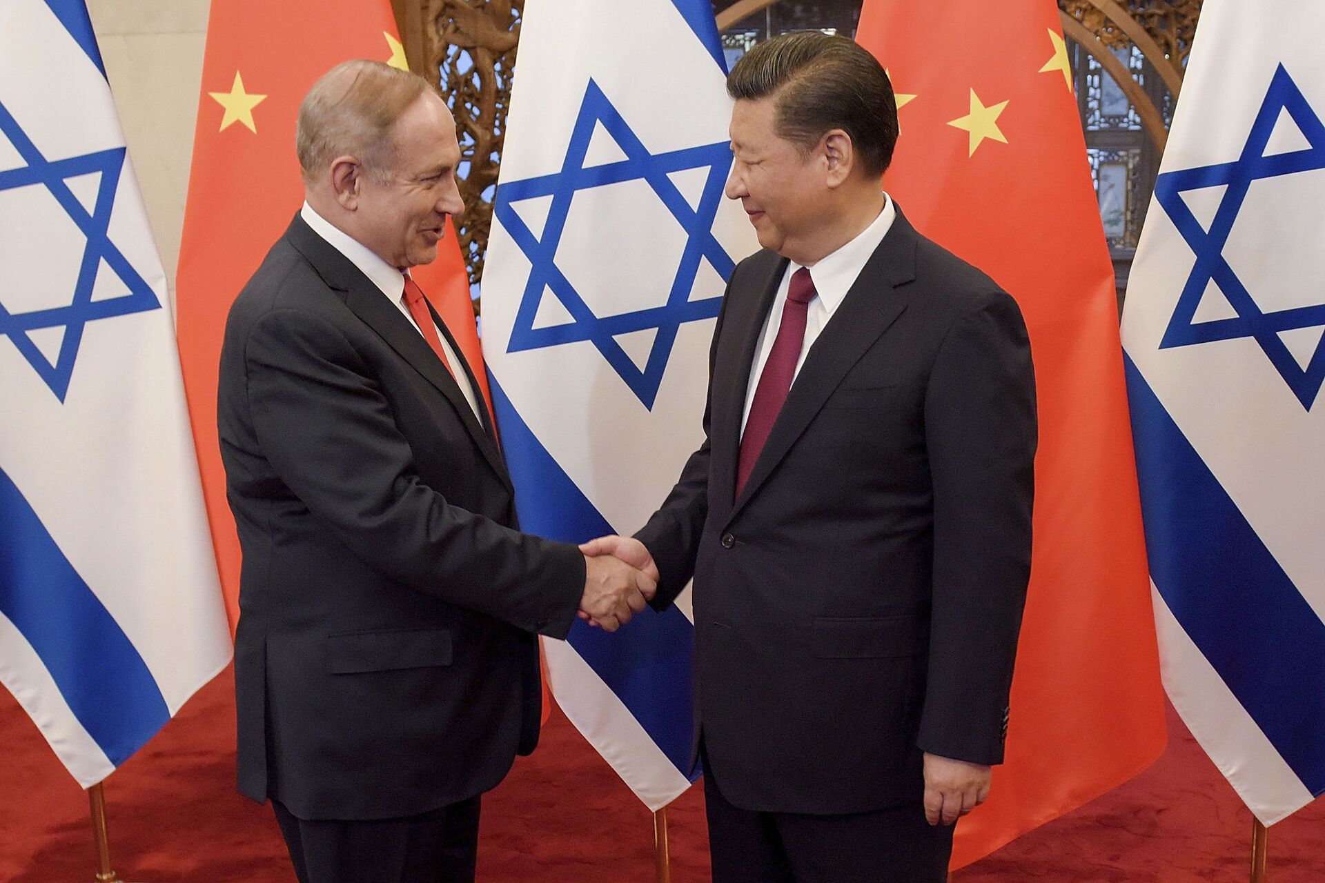 Primeiro-ministro de Israel, Benjamin Netanyahu, é recebido pelo presidente da China, Xi Jinping, em Pequim (foto de arquivo) - Sputnik Brasil, 1920, 19.04.2024