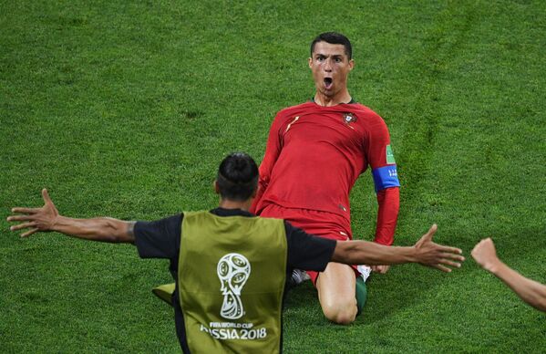 Jogador Cristiano Ronaldo durante uma partida em Sochi, Rússia - Sputnik Brasil