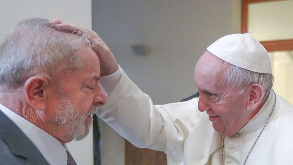 Ex-presidente Lula se encontra com o Papa Francisco no Vaticano - Sputnik Brasil