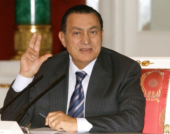 Presidente Hosni Mubarak, durante coletiva de imprensa, em 2004, em Moscou, na Rússia - Sputnik Brasil