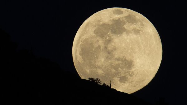 Lua cheia (imagem de arquivo) - Sputnik Brasil