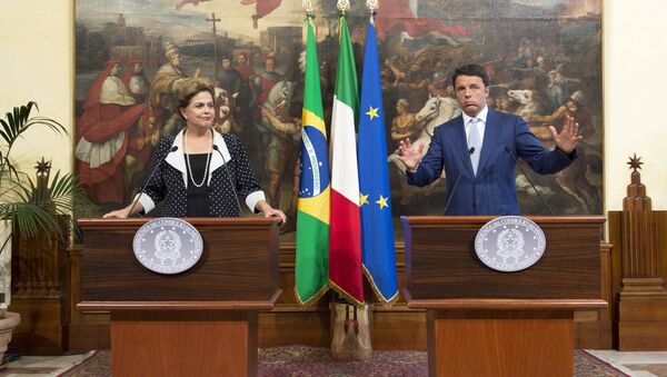 Presidenta Dilma Rousseff durante reunião de trabalho com o Primeiro-Ministro da República Italiana, Matteo Renzi - Sputnik Brasil