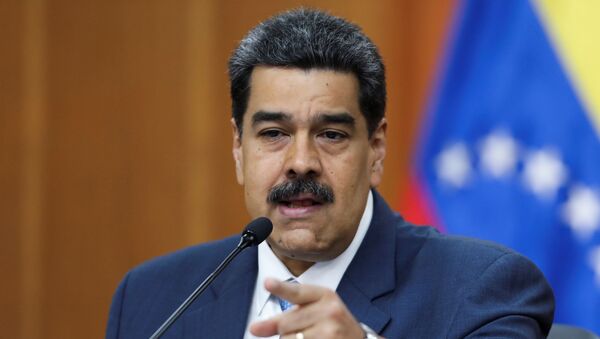 Presidente da Venezuela, Nicolás Maduro, gesticula enquanto fala durante coletiva de imprensa no Palácio Miraflores, em Caracas, Venezuela, 14 de fevereiro de 2020 - Sputnik Brasil