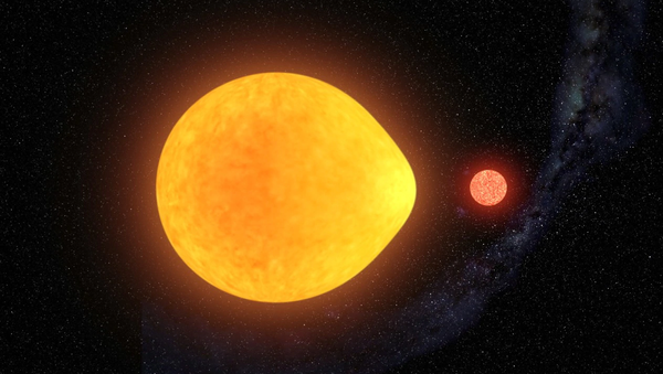Imagem artística da estrela pulsante HD 74423 com sua companheira anã vermelha - Sputnik Brasil