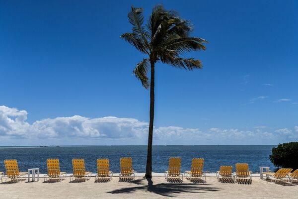 Resort vazio em Florida Keys fechado para visitantes durante pandemia de coronavírus, Flórida, EUA - Sputnik Brasil