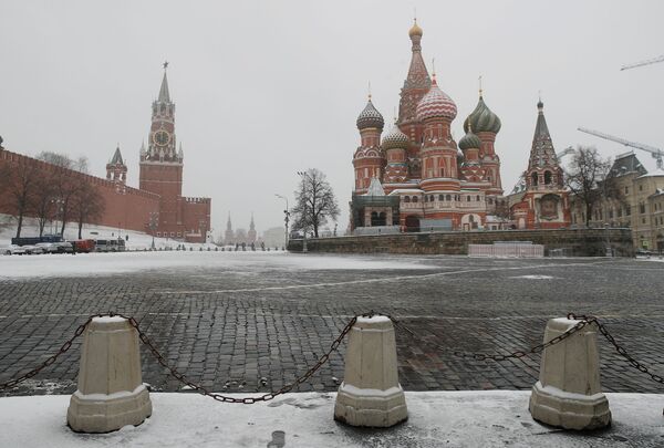Praça Vermelha vazia em meio à quarentena implementada em Moscou, Rússia - Sputnik Brasil