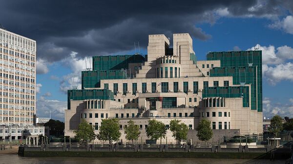 Sede do MI6 britânico em Vauxhall Cross, Londres - Sputnik Brasil
