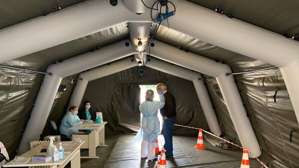 Hospital militar montado na cidade do Porto, em Portugal, para combate à pandemia - Sputnik Brasil
