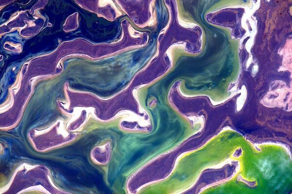Vista espacial de lago no Cazaquistão - Sputnik Brasil