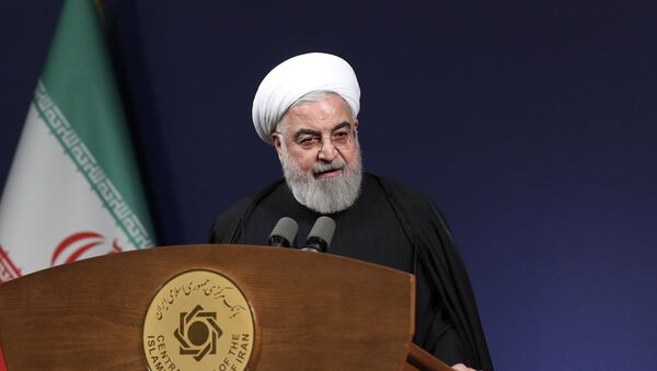 Presidente do Irã, Hassan Rouhani, discursa perante dirigentes em Teerã, Irã, 16 de Janeiro de 2020 - Sputnik Brasil