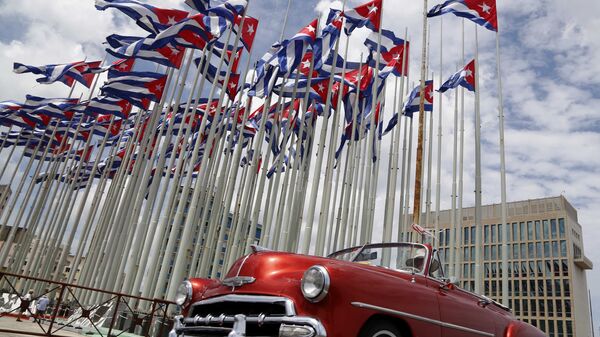 Tribuna contra o imperialismo diante da Embaixada dos EUA em Havana, Cuba - Sputnik Brasil