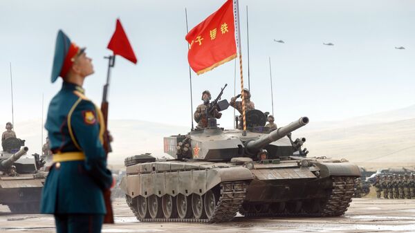 Manobras militares das Forças Armadas da Rússia e do Exército de Libertação Popular da China Leste 2018 - Sputnik Brasil