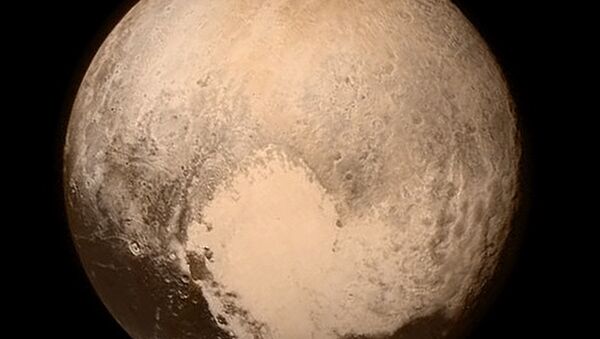 Plutão, foto divulgada em 13 de julho pela NASA - Sputnik Brasil