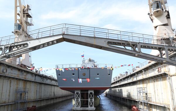 Lançamento à água da fragata Admiral Golovko em São Petersburgo - Sputnik Brasil