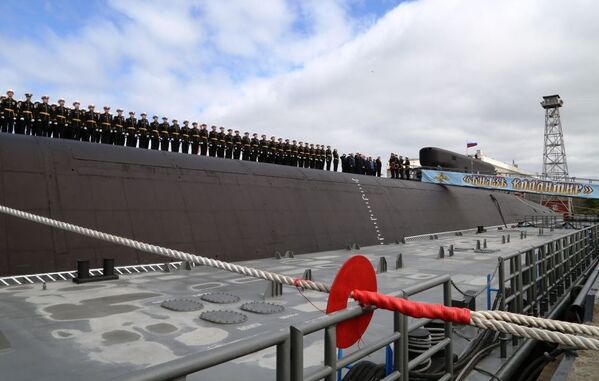 Cerimônia de comissionamento do submarino nuclear do projeto 955A Knyaz Vladimir à Marinha da Rússia em Severodvinsk - Sputnik Brasil