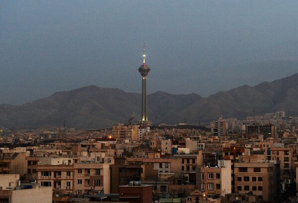 Torre Milad em Teerã - Sputnik Brasil