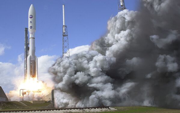 Lançamento da missão New Horizons em 2006 - Sputnik Brasil