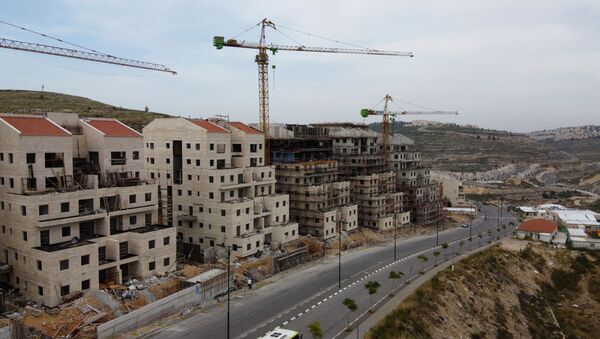 Construção do assentamento judaico de Givat Zeev, próximo da cidade palestina de Ramallah (foto de arquivo) - Sputnik Brasil