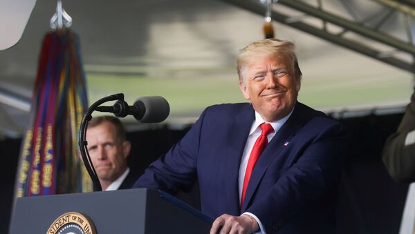 Presidente dos EUA, Donald Trump, durante discurso na cerimônia de formatura da Academia Militar dos EUA em West Point, Nova York, EUA, 13 de junho de 2020 - Sputnik Brasil