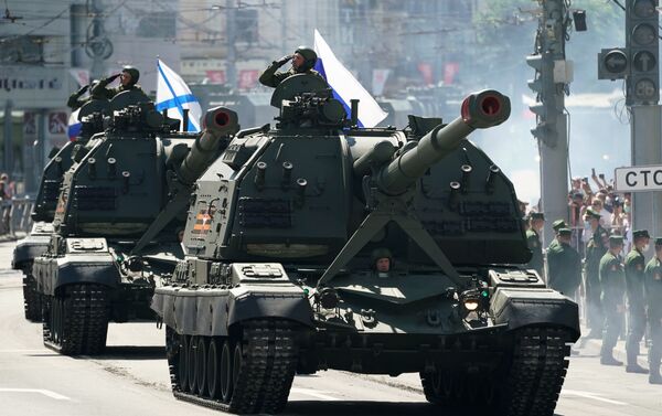 Artilharia autopropulsada Koalitsiya-SV durante a Parada da Vitória em Kaliningrado - Sputnik Brasil