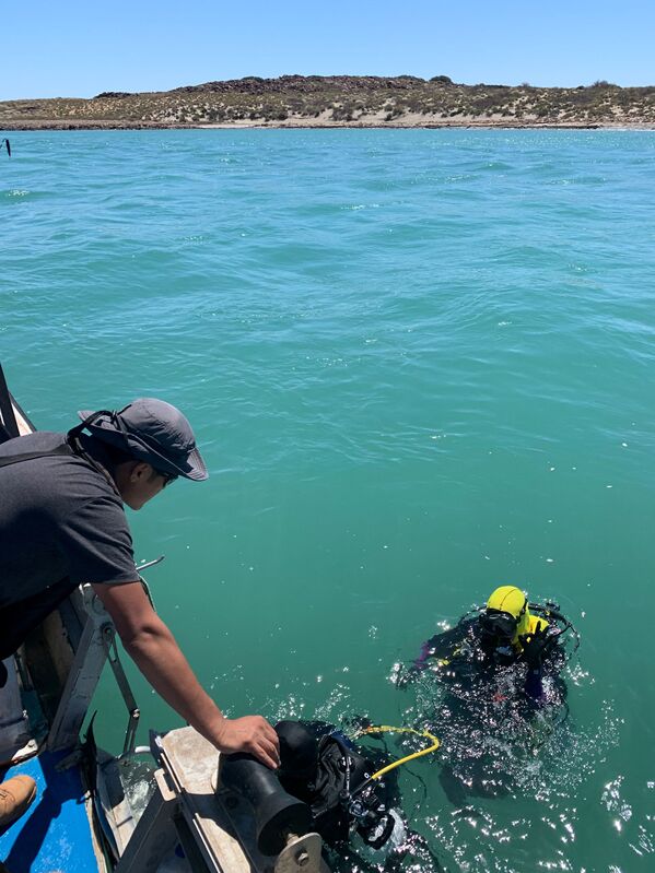 Pesquisadores da Universidade Flinders procuram artefatos aborígenes no arquipélago Dampier, na Austrália
 - Sputnik Brasil