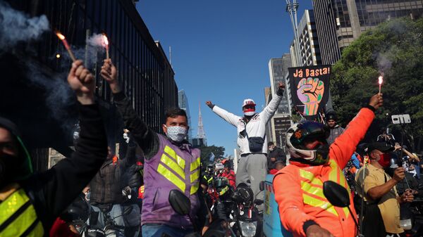 Entregadores de aplicativo protestam em São Paulo em meio à pandemia do novo coronavírus - Sputnik Brasil