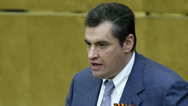 Parlamentar russo Leonid Slutsky fala durante sessão na Duma russa - Sputnik Brasil