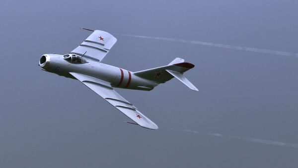 MiG-17 - Sputnik Brasil