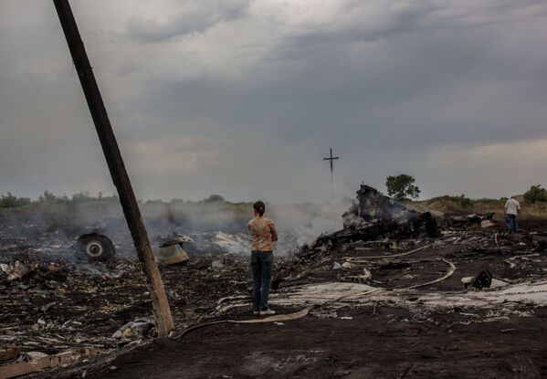 Tragédia do Boeing 777 perto de Shahtersk, Donetsk - Sputnik Brasil