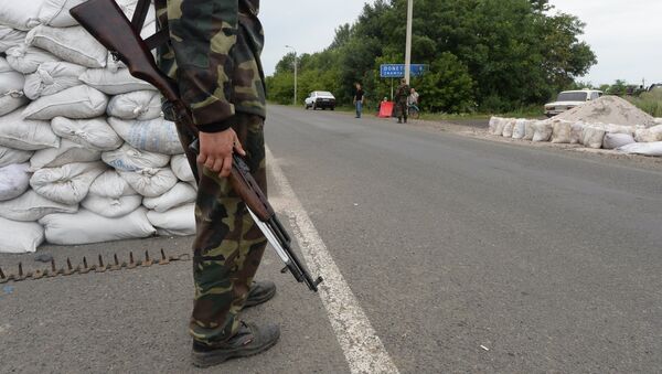 Militia checkpoint in Debaltsevo, Donetsk Region - Sputnik Brasil