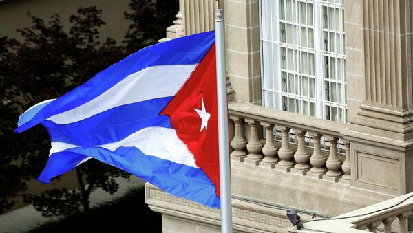 Bandeira de Cuba na reabertura da embaixada do país em Washington, EUA - Sputnik Brasil