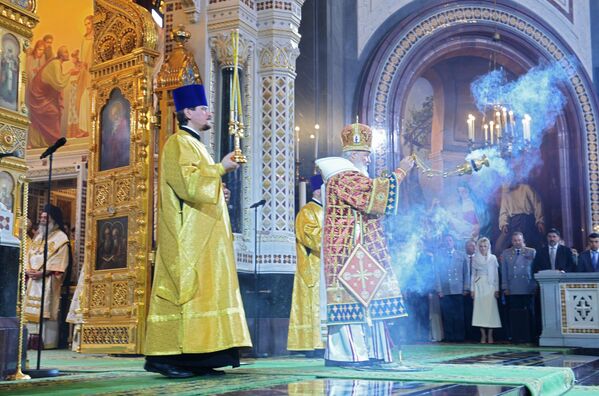 O patriarca de Moscou e de toda a Rússia conduz missa na Catedral do Cristo Salvador pela ocasião de 1000 anos da morte do príncipe Vladimir I - Sputnik Brasil
