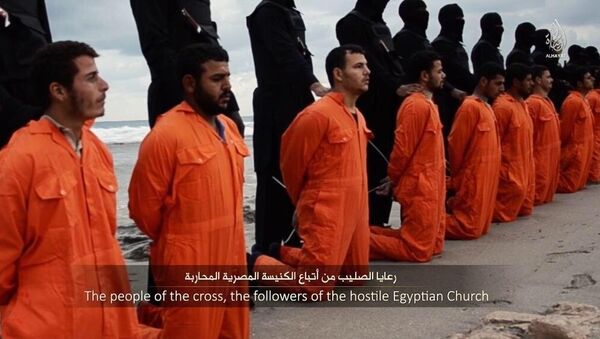 ISIS releases video claiming execution of 21 Egyptian Copts - Sputnik Brasil