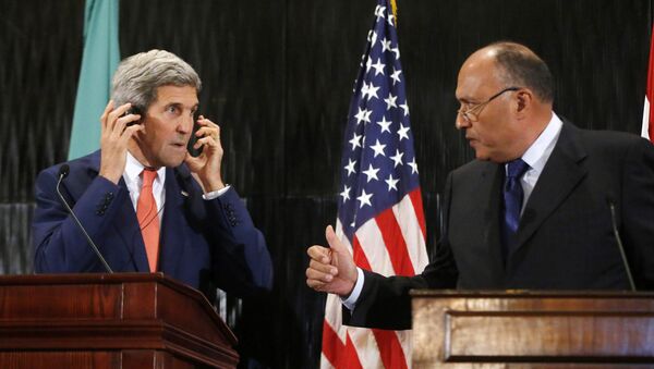 John Kerry e Sameh Shukri - Sputnik Brasil