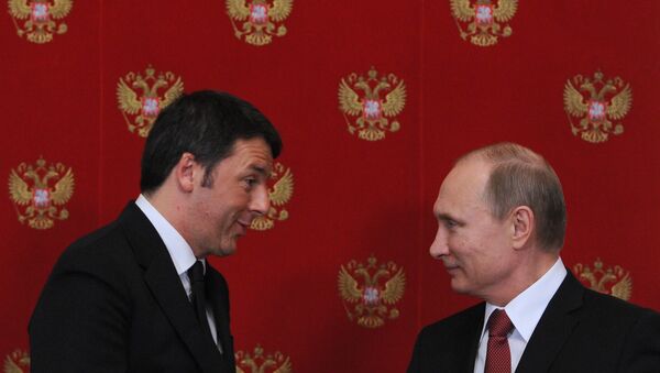 O presidente russo, Vladimir Putin, e o premiê italiano, Matteo Renzi. Foto de arquivo - Sputnik Brasil