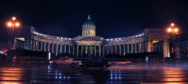 A Catedral de Nossa Senhora de Kazan é um templo ortodoxo localizado na cidade de São Petersburgo, sendo um dos raros exemplos do estilo Império trabalhados na Rússia imperial. - Sputnik Brasil