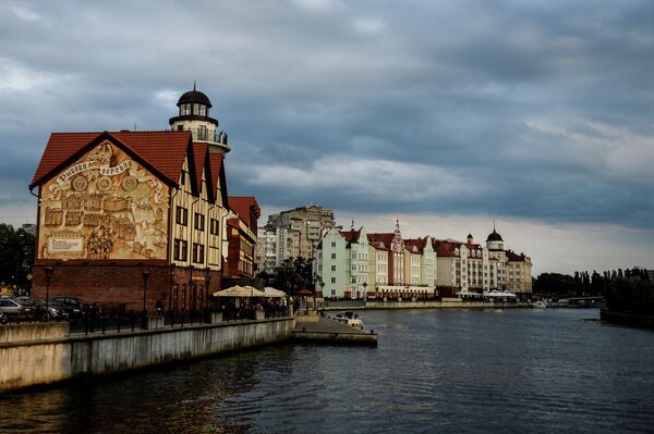 Parece que é a Alemanha, não é? Mas isto é a cidade de Kaliningrado, um exclave russo entre a Polónia e a Lituânia, à beira do Mar Báltico. - Sputnik Brasil