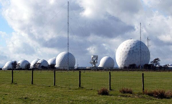 Estação da Força Aérea Real no norte de Yorkshire Menwith Hill - Sputnik Brasil