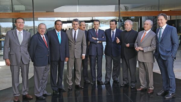 Vice Michel Temer reúne-se com senadores do PMDB e Lula para café da manhã - Sputnik Brasil