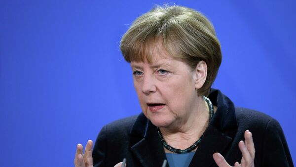 Chanceler da Alemanha Angela Merkel discursando numa conferência de imprensa - Sputnik Brasil